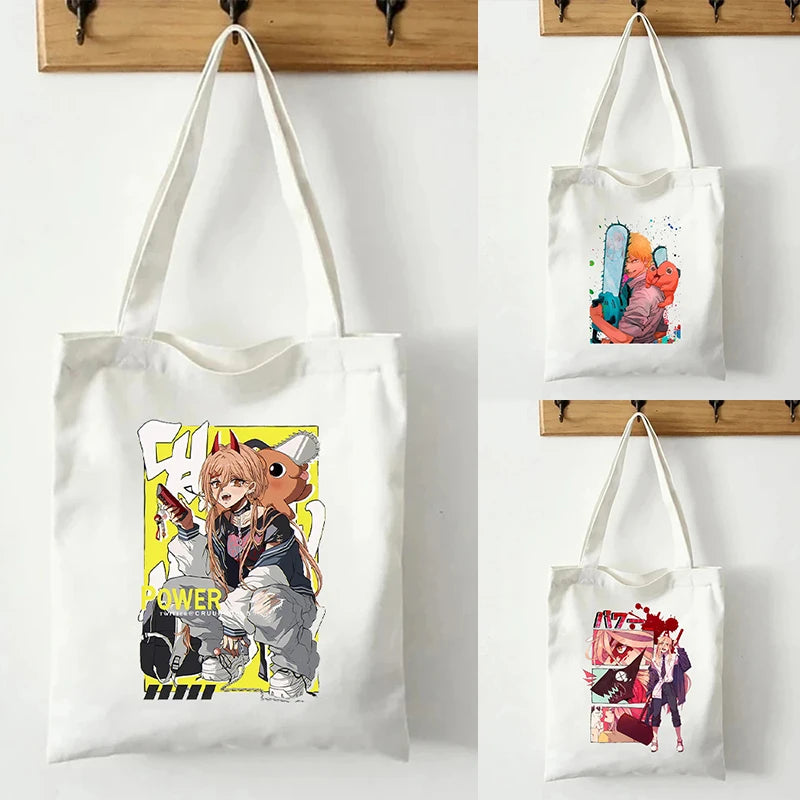 Bolsa Tote Chainsaw Man – Denji Motosierra Acuarela Colorida Estilo Ilustración Artística Lona Blanca