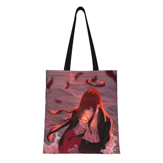 Chainsaw Man Tote Bag – Makima Chevelure Rouge Regard Intense Fond Sombre Toile Noire