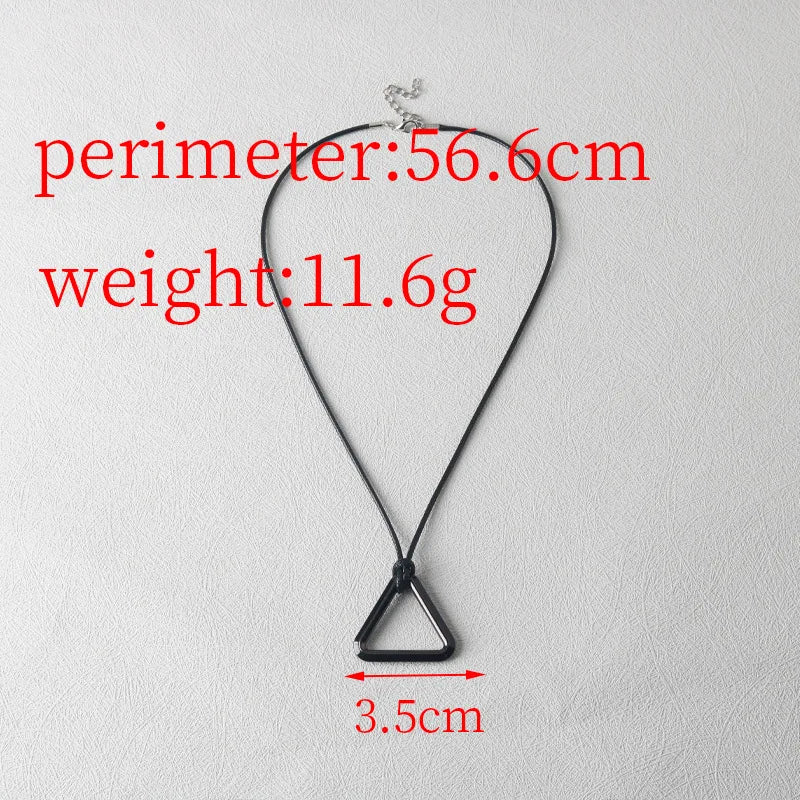 Chainsaw Man Necklace – Triangle Pendentif Collier