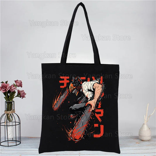 Chainsaw Man Tote Bag – Denji Silhouette Action Kanji Rouge Style Graphique Urbain Toile Noire